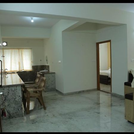 تيروباتي S V Home Stay المظهر الخارجي الصورة